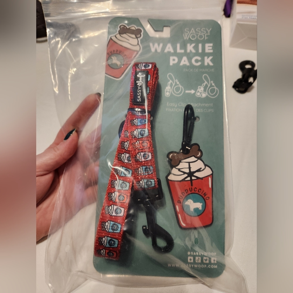 Red Dog Leash - Walkie Pack